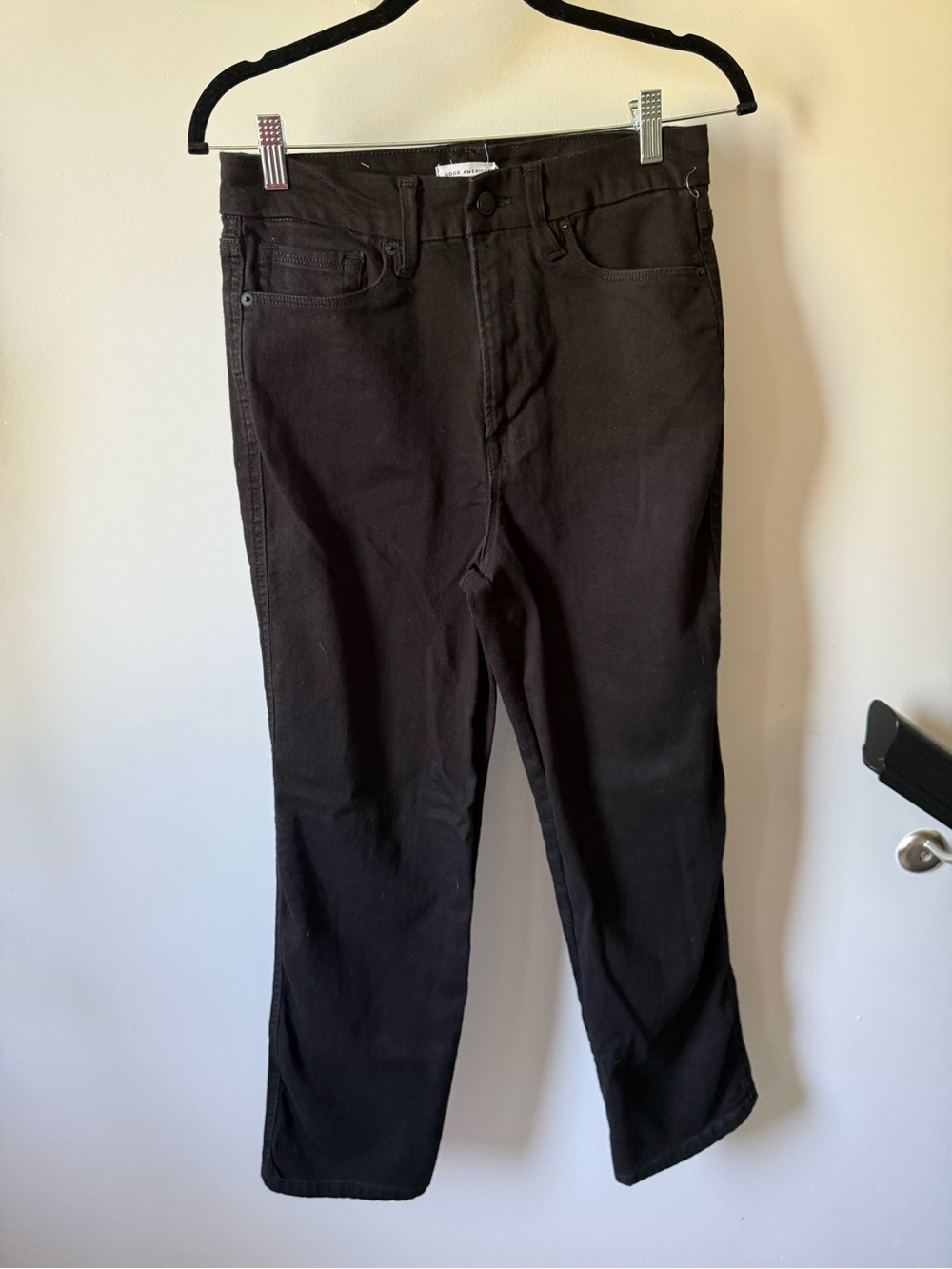 Good American Black Straight-Leg Jeans